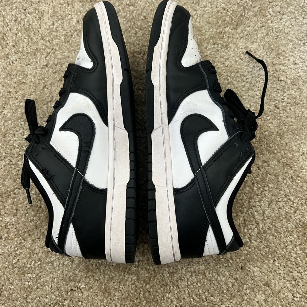 Nike panda dunks